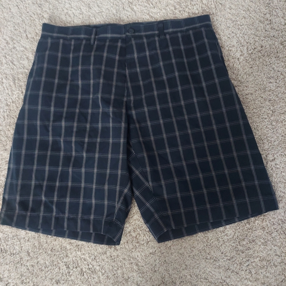 Men's Golf Shorts Size 34